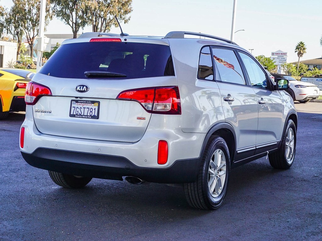 2015 Kia Sorento LX photo 4