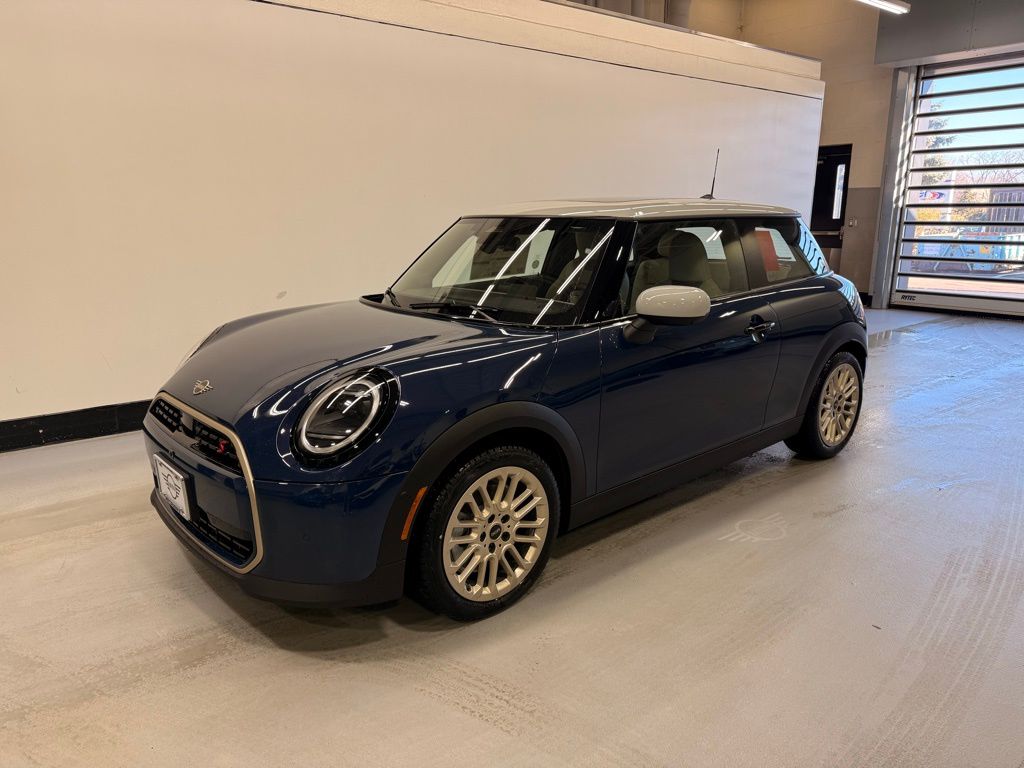 2026 MINI Hardtop 2 Door S's photo