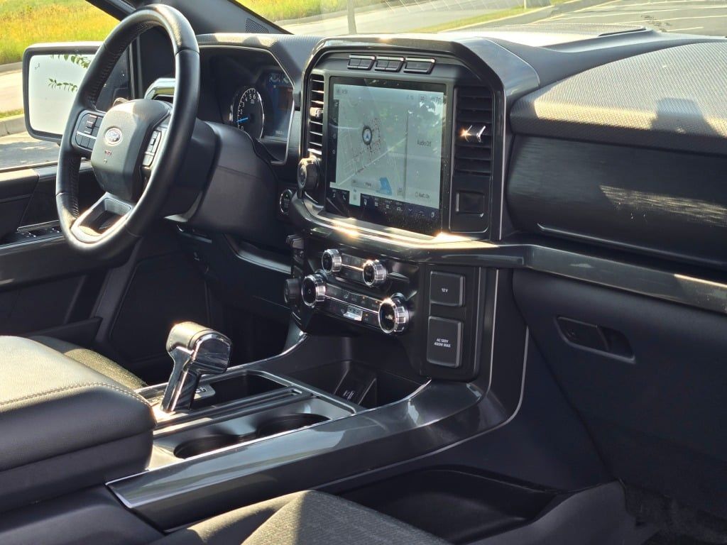 2022 Ford F-150 XLT photo 7