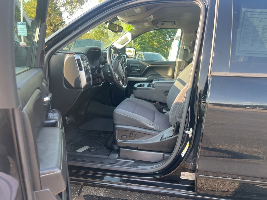 2018 Chevrolet Silverado 1500 LT photo 9