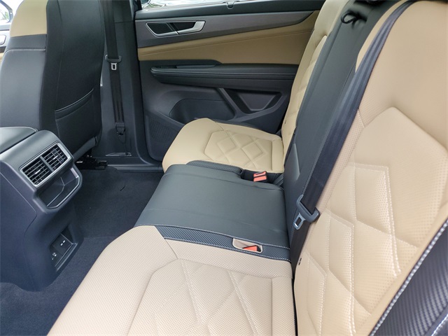 2026 Volkswagen Atlas Cross Sport SE Technology photo 8