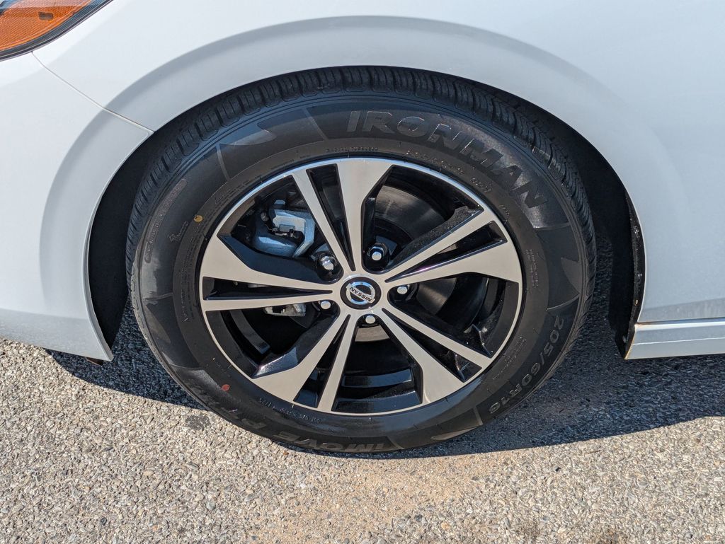 2023 Nissan Sentra SV photo 9