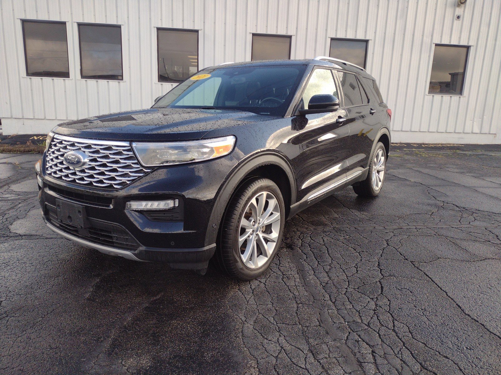 PreOwned 2021 Ford Explorer Platinum 4 Door SUV in South Bend 