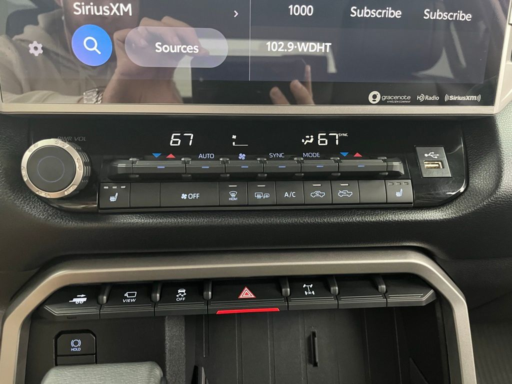 2022 Toyota Tundra SR5 photo 22