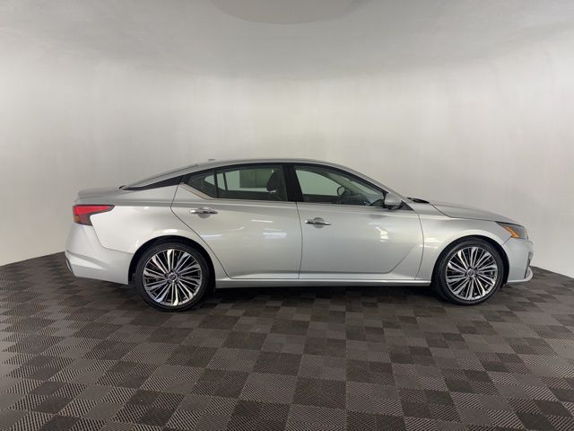 2023 Nissan Altima 2.5 SL photo 4