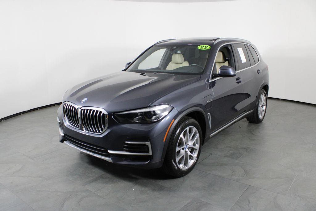 2022 BMW X5 45e