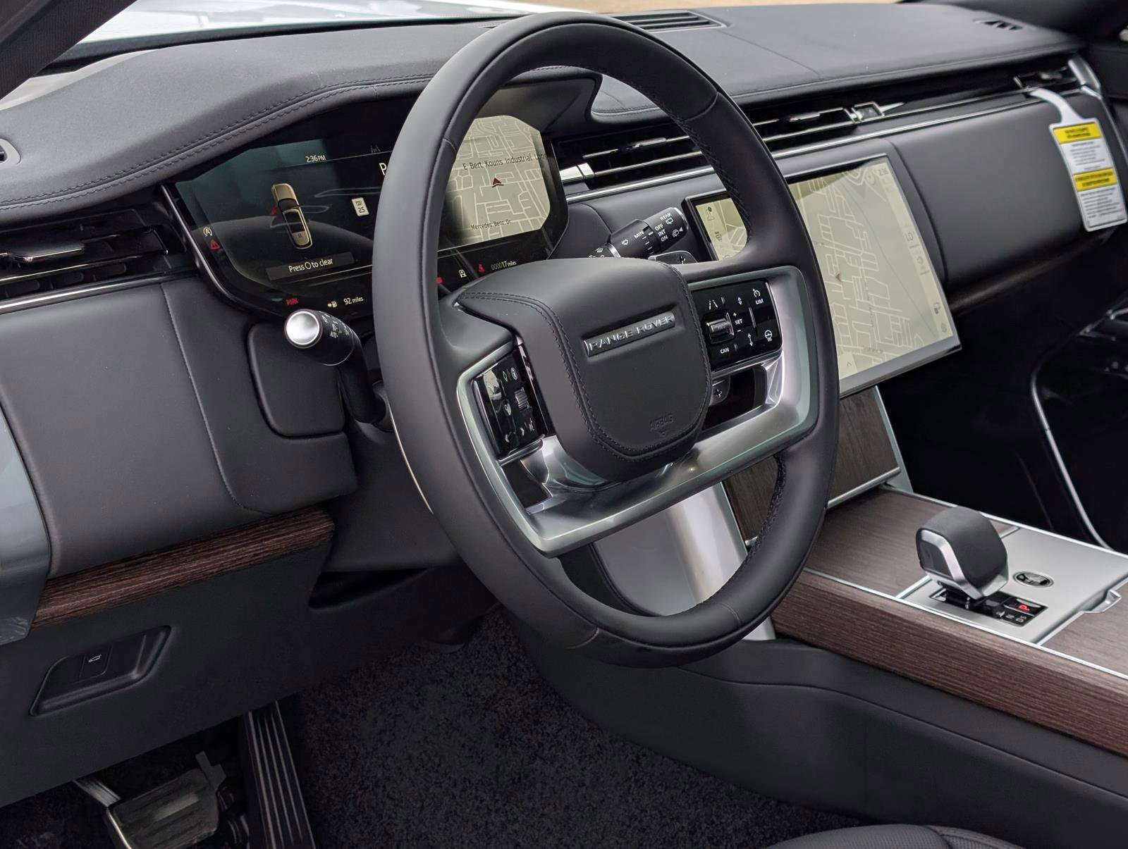 2025 Land Rover Range Rover SE photo 19