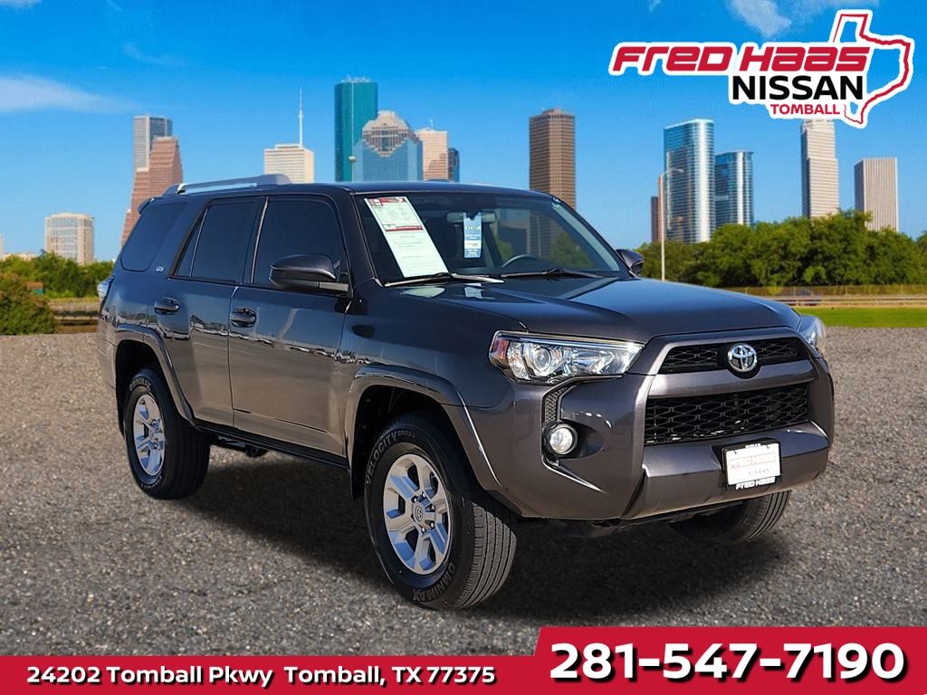 2018 Toyota 4Runner SR5's photo