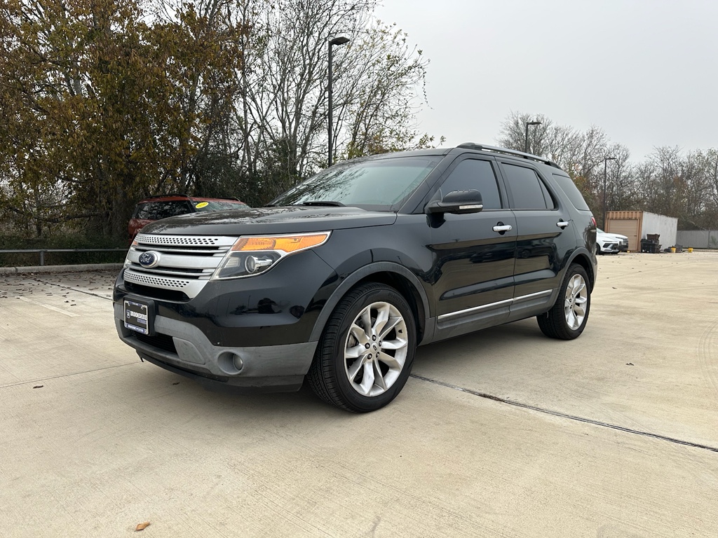 2014 Ford Explorer XLT's photo