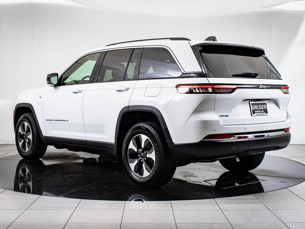 2023 Jeep Cherokee 4xe photo 5