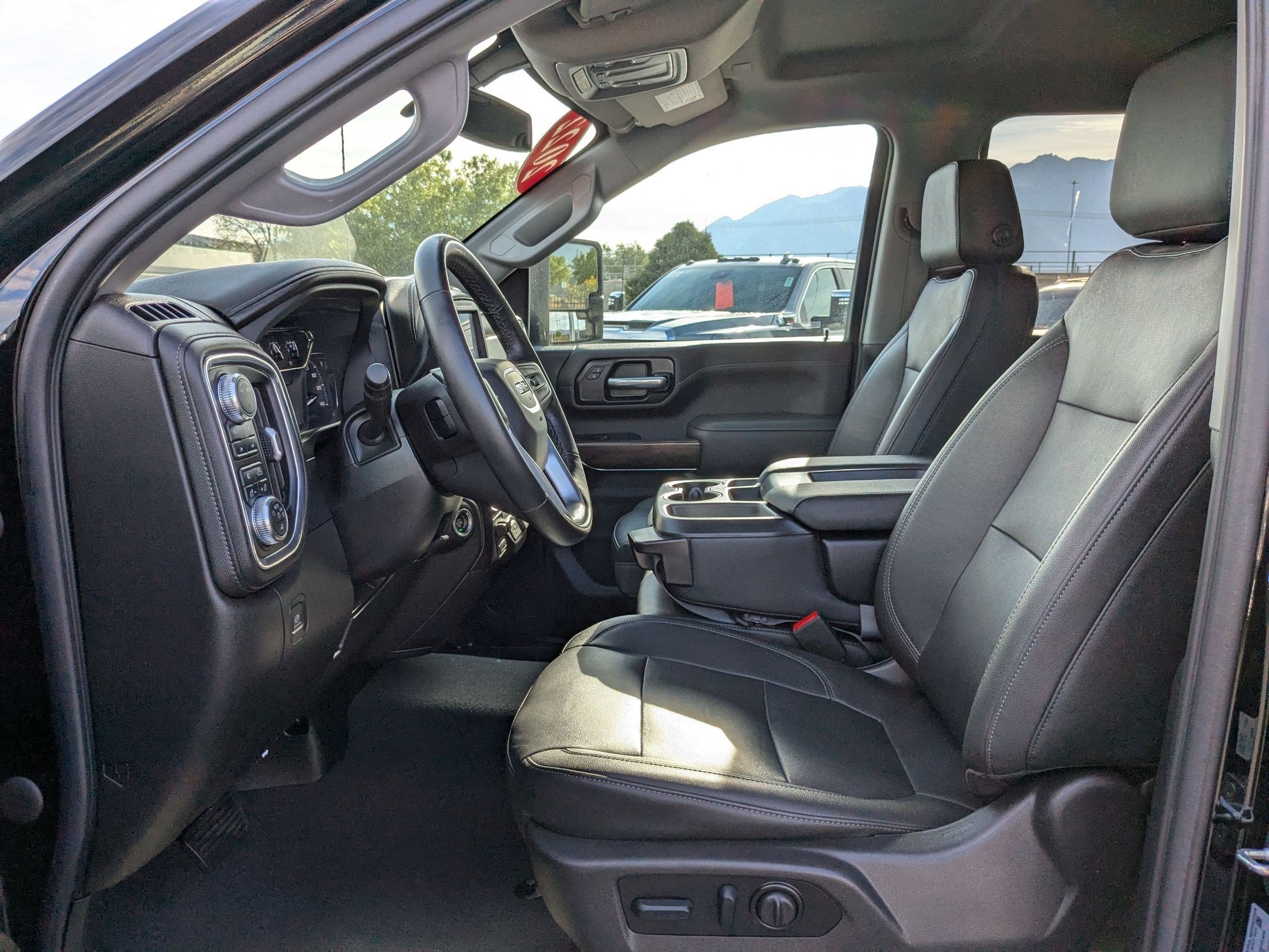 2022 Gmc Sierra HD SLT photo 16