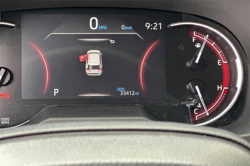 2024 Toyota RAV4 LE photo 21