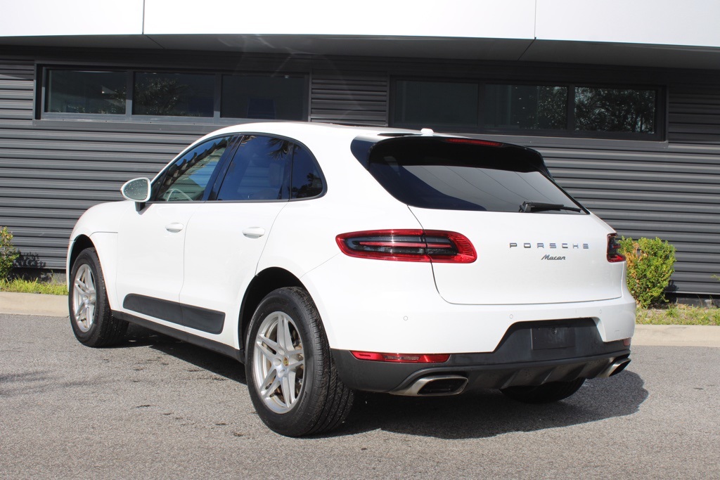 2018 Porsche Macan Base photo 3
