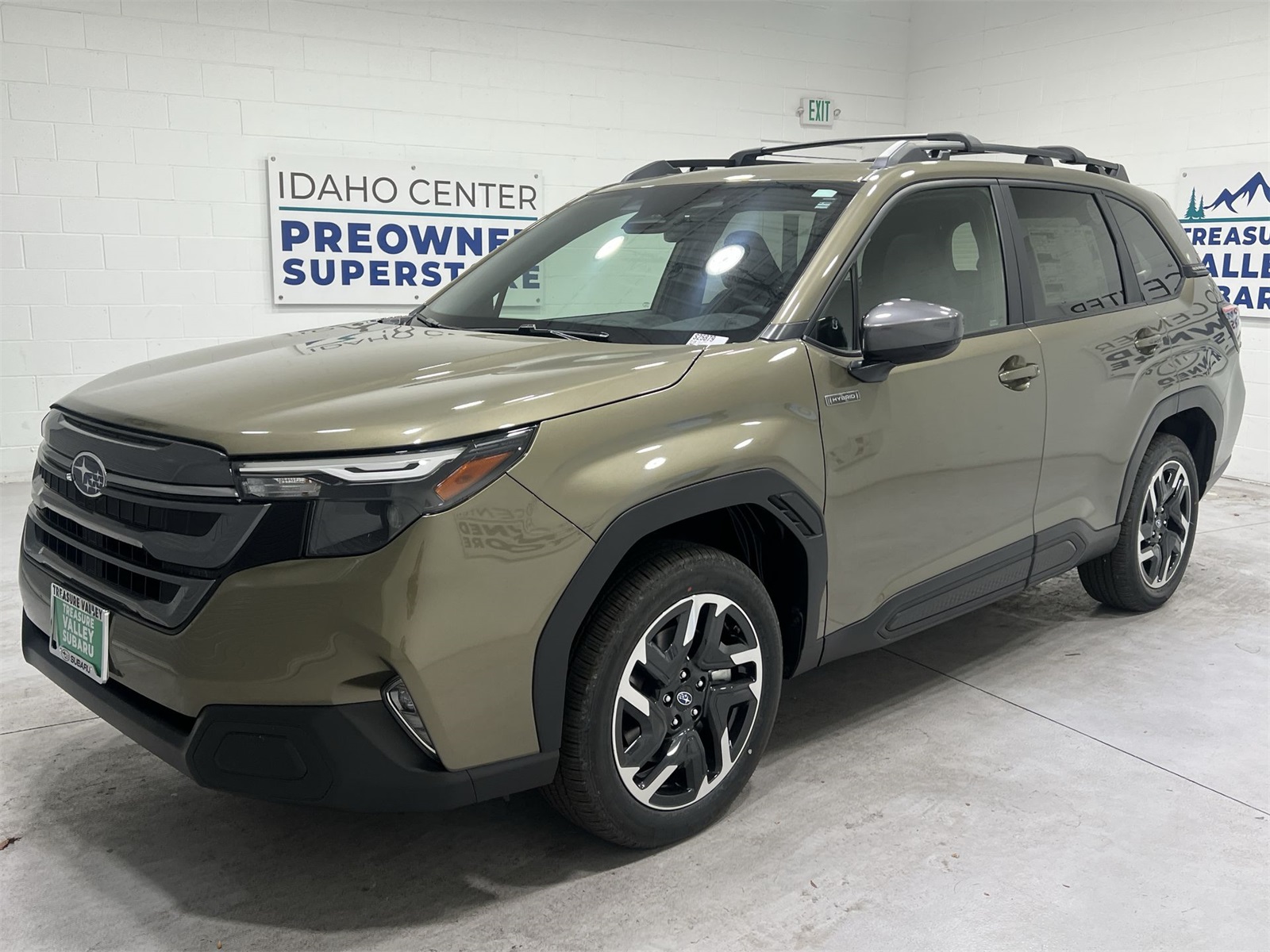 2025 Subaru Forester Premium photo 4