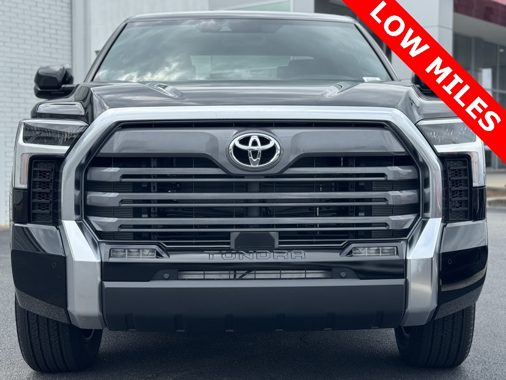 2025 Toyota Tundra Limited photo 3