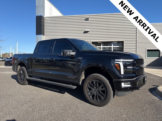 2024 Ford F-150 Platinum's photo