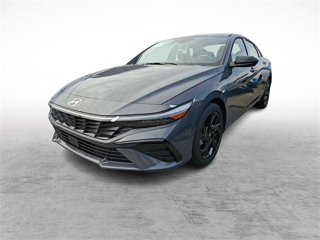 2026 Hyundai Elantra SEL Sport photo 3