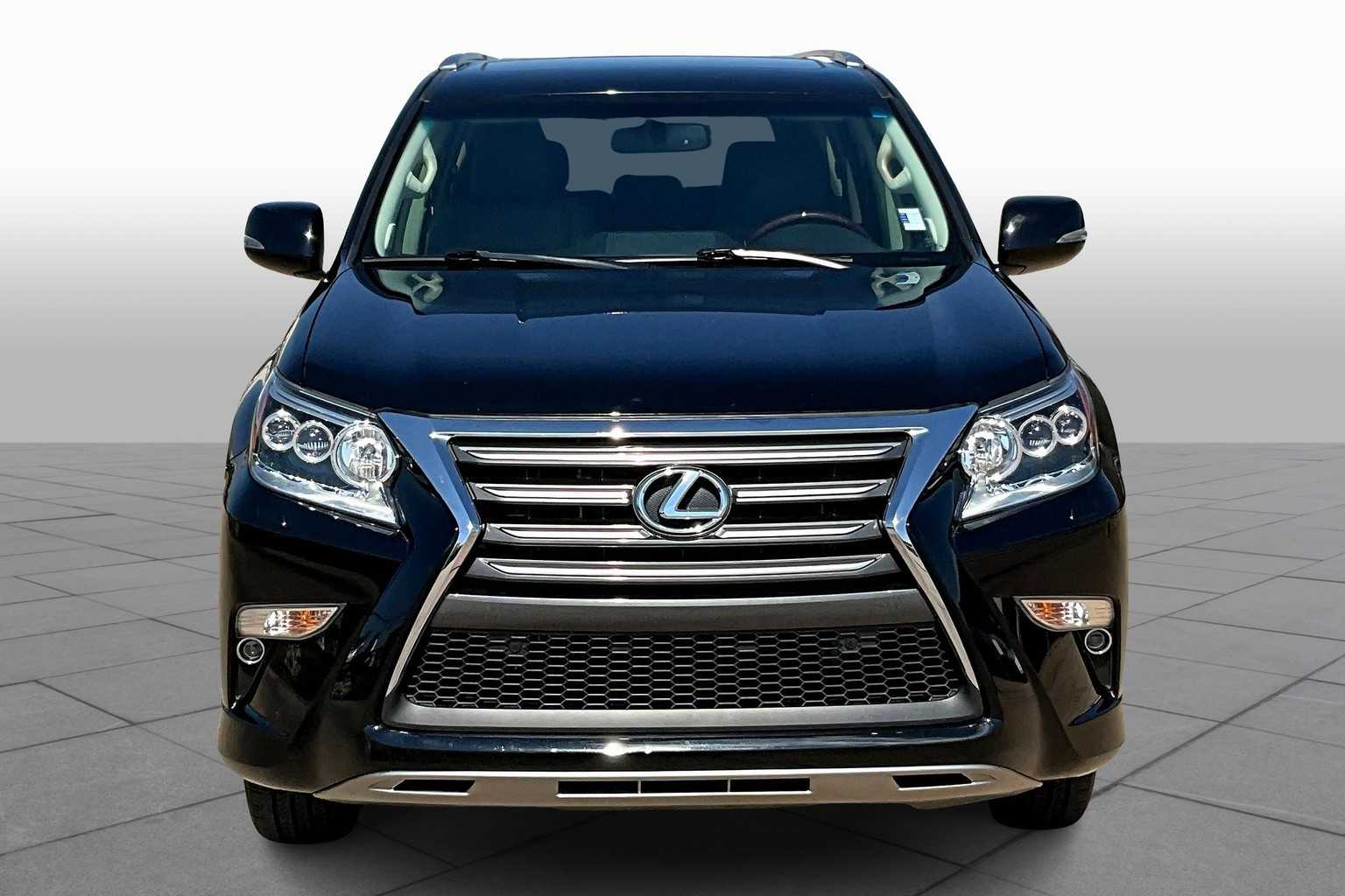 2019 Lexus GX 460 Premium photo 3
