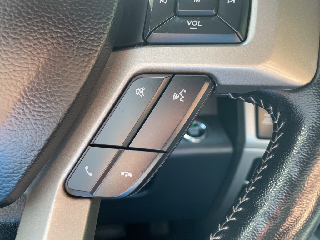 2022 Ford F-250 Lariat photo 13