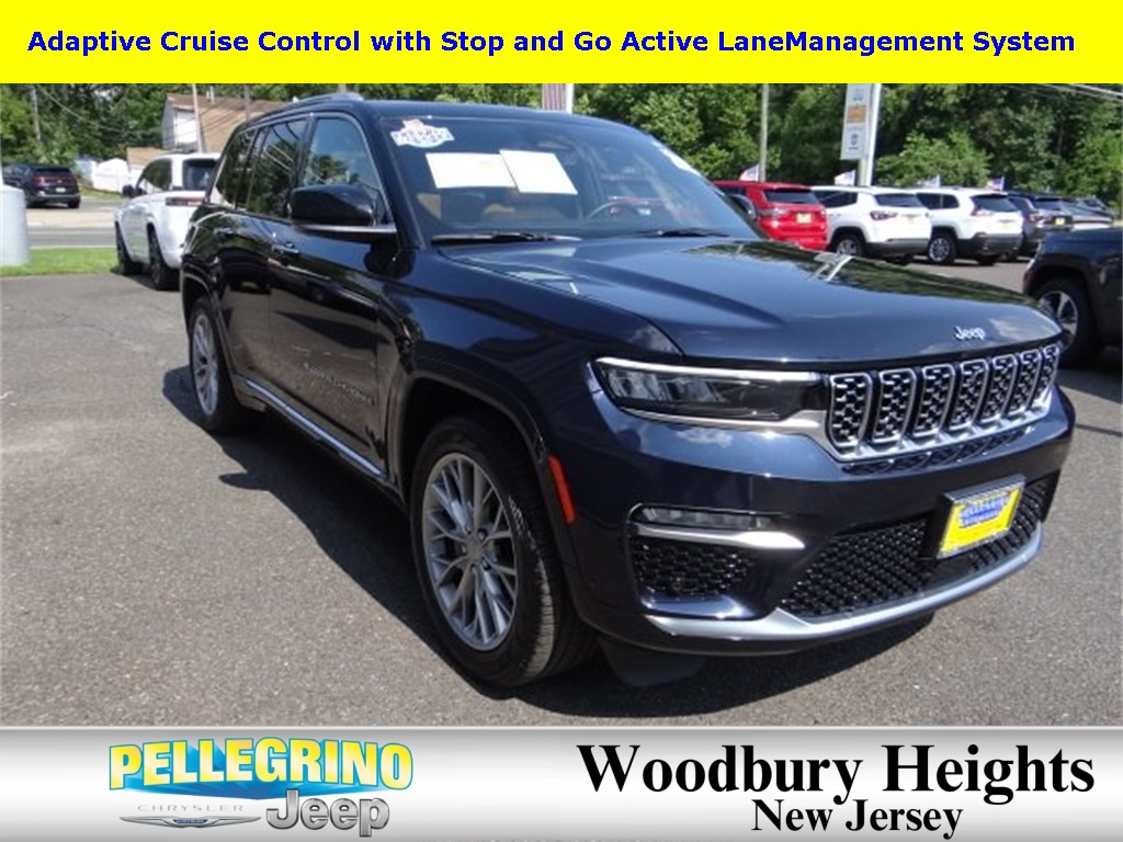 2023 Jeep Grand Cherokee Summit's photo