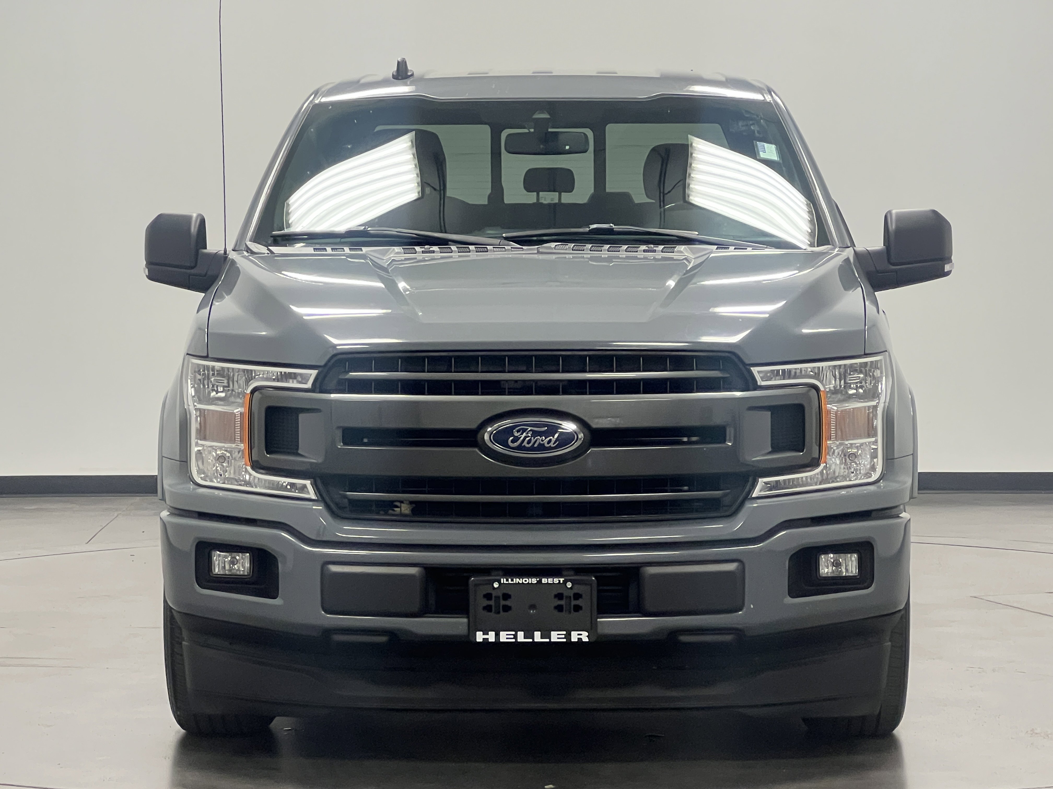 2020 Ford F-150 XLT photo 2