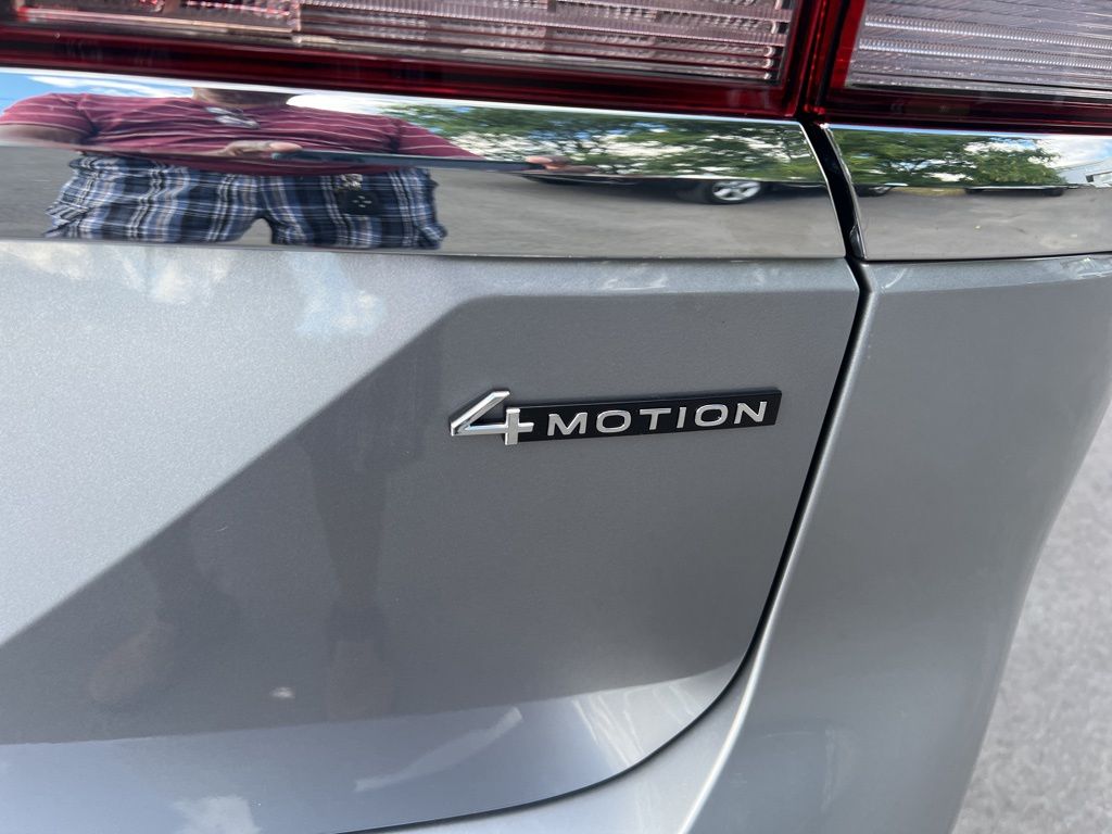 2026 Volkswagen Atlas SE Technology photo 7