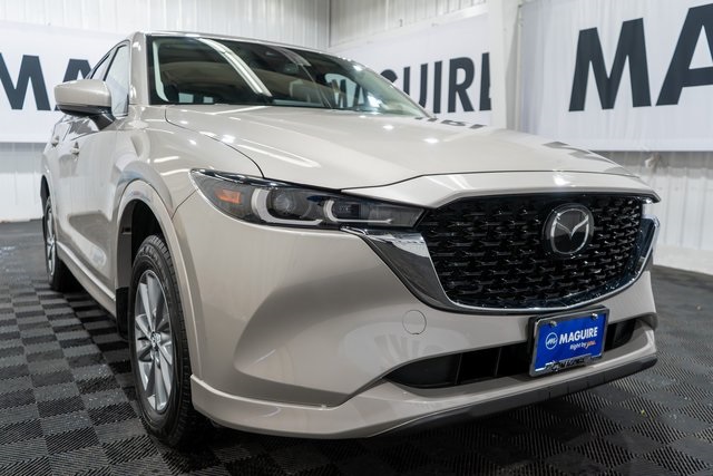2024 Mazda CX-5 2.5 S Preferred photo 4