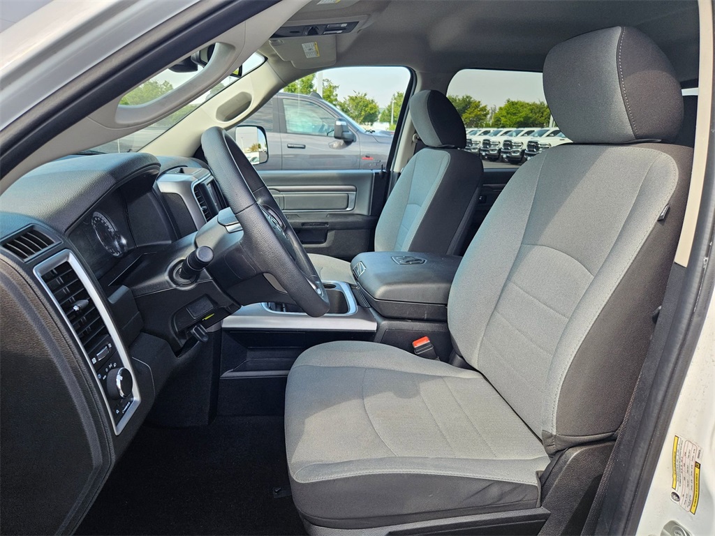 2023 Ram 1500 Classic SLT photo 14