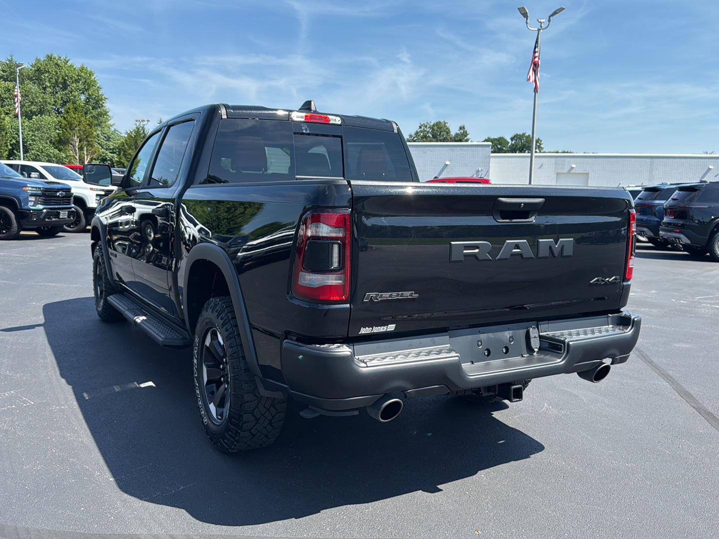 2022 Ram 1500 Rebel photo 17