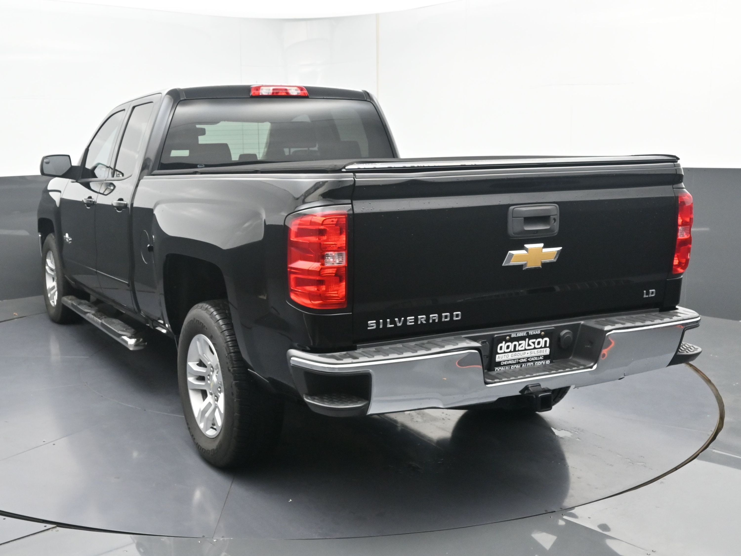 2019 Chevrolet Silverado 1500 LT photo 3