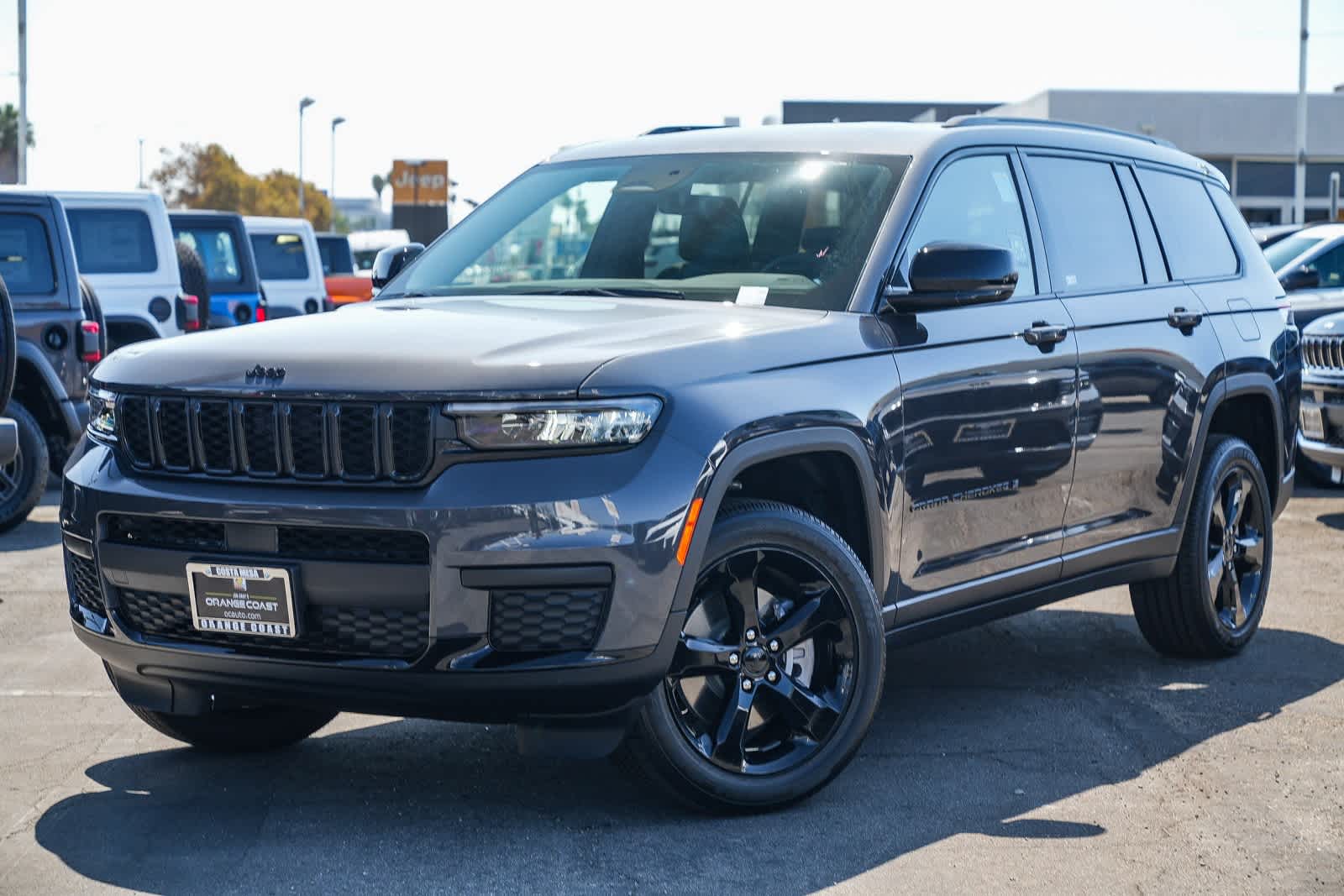 2025 Jeep Grand Cherokee L Altitude's photo
