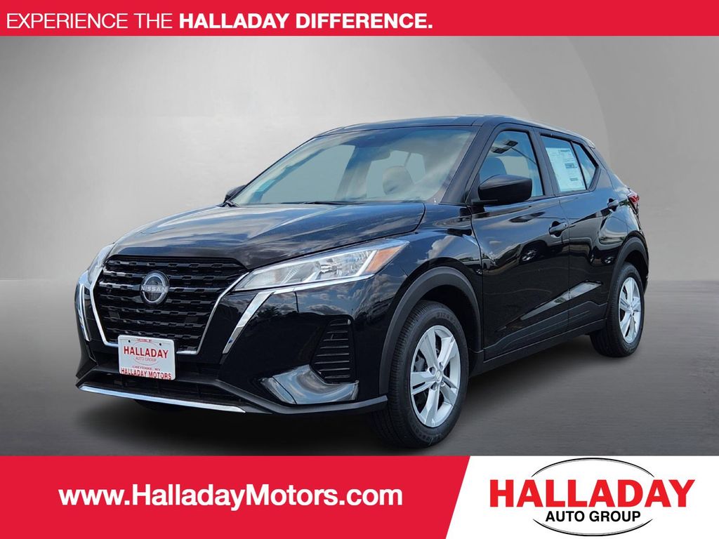 2025 Nissan KICKS PLAY Base's photo