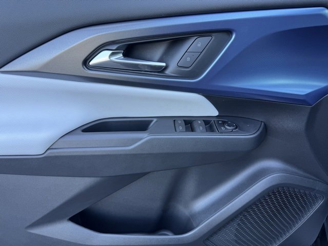 2025 Chevrolet Equinox EV 1LT photo 8