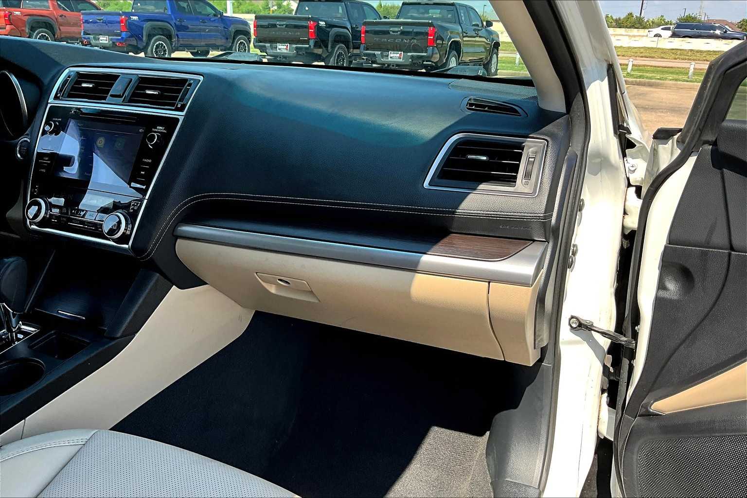 2018 Subaru Legacy Limited photo 13