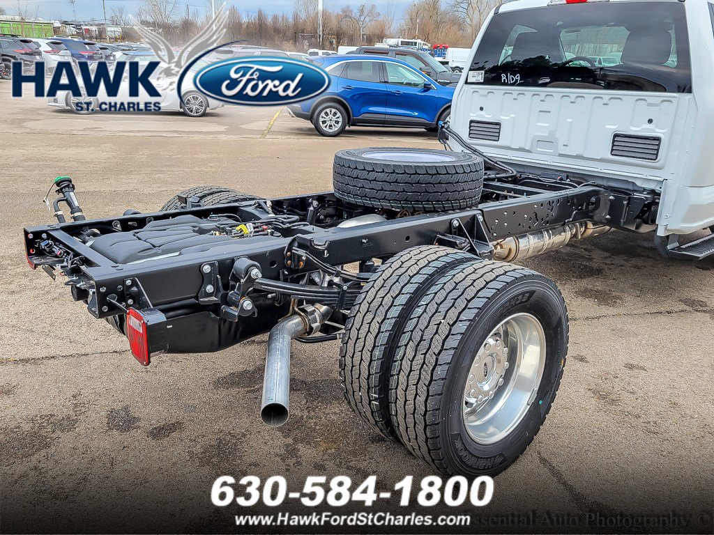 2025 FORD F-600 - Image 5