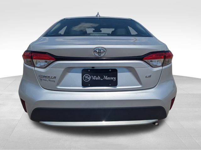 2022 Toyota Corolla LE photo 4