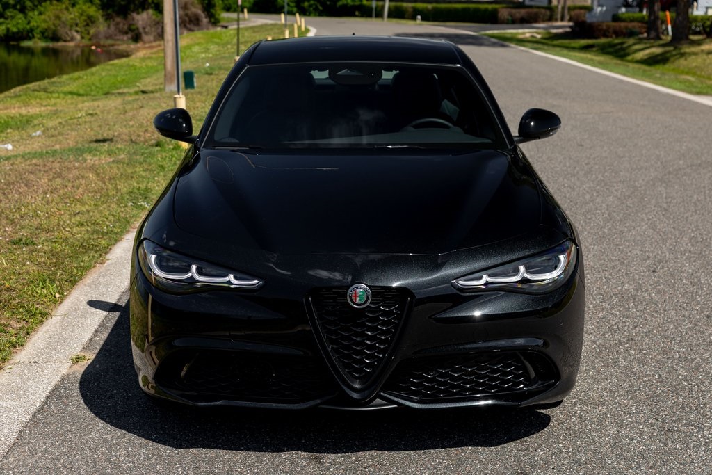 2025 Alfa Romeo Giulia Base photo 8