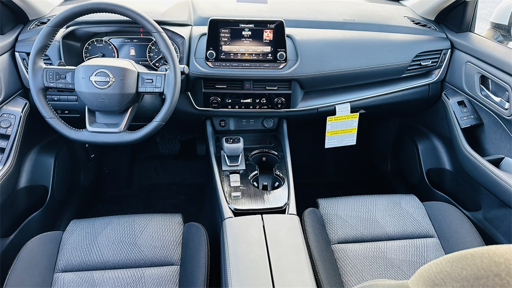 2026 Nissan Rogue SV photo 12
