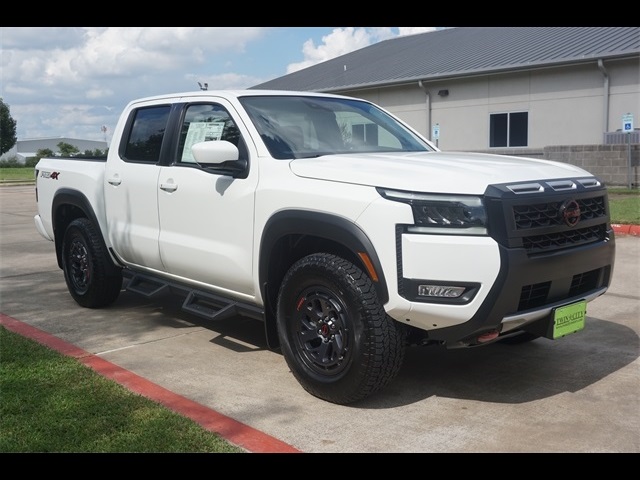 2026 Nissan Frontier PRO-4X's photo