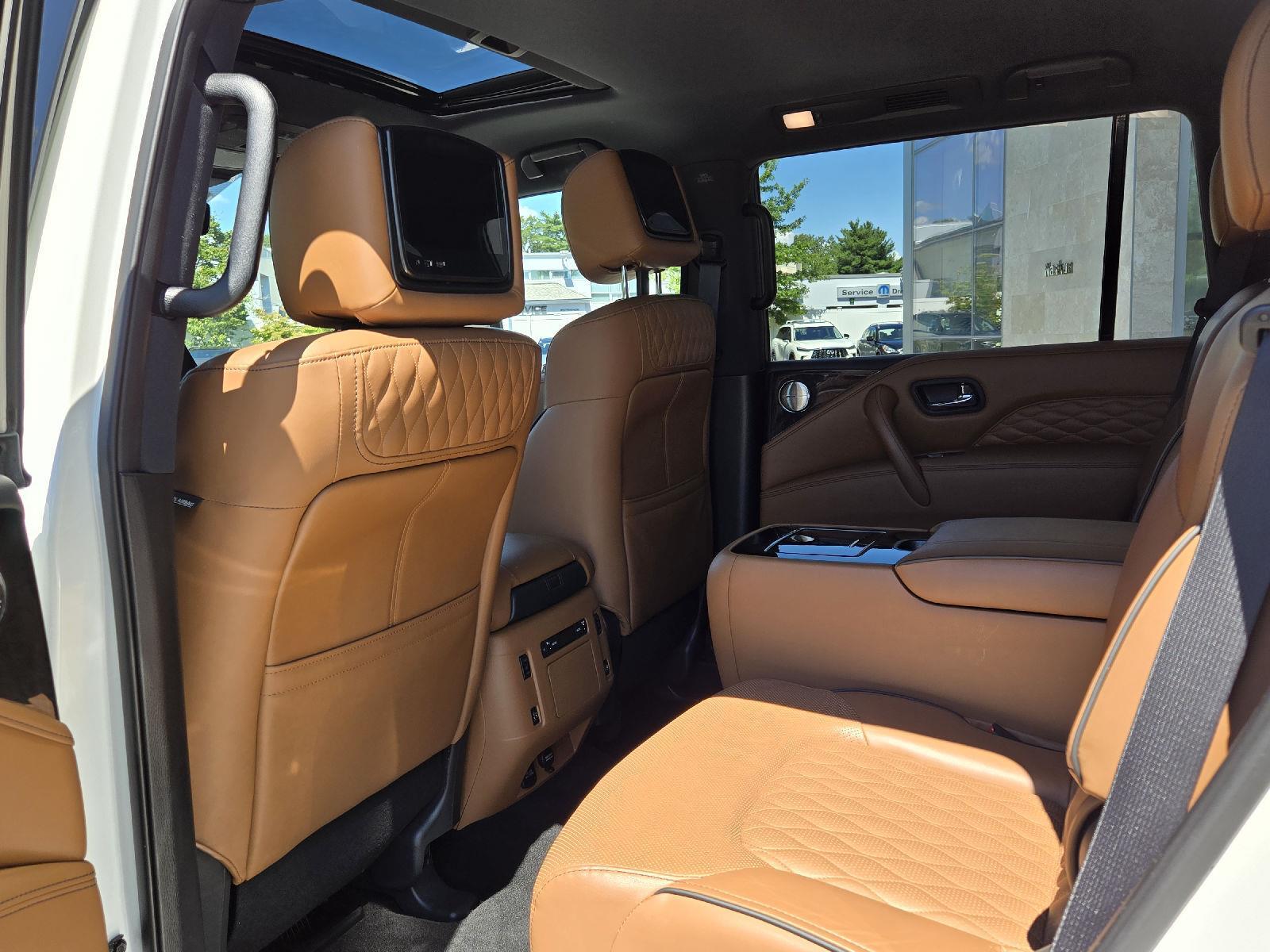 2023 Infiniti QX80 Sensory photo 21