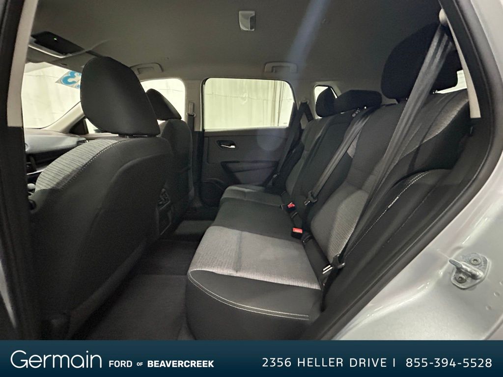 2023 Nissan Rogue SV photo 27
