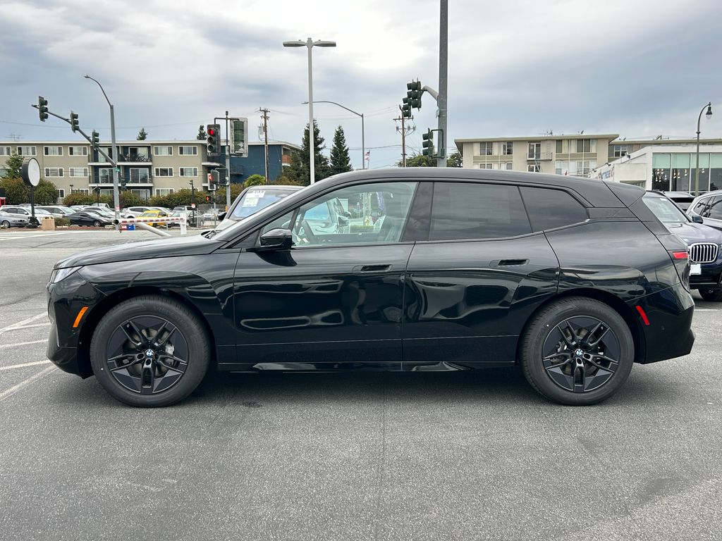 2026 Bmw iX photo 2
