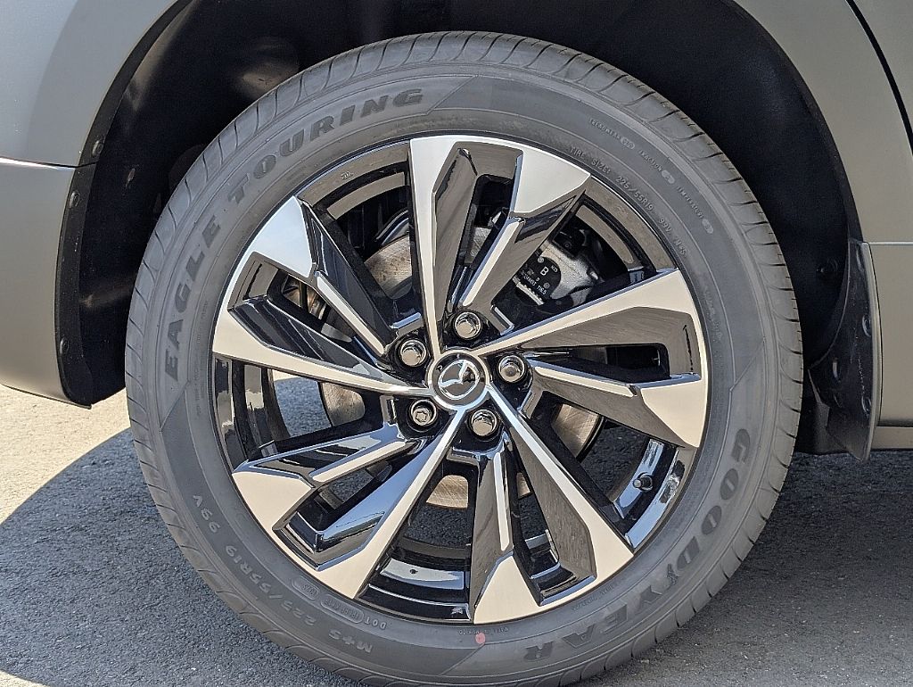 2025 Mazda CX-50 Premium Plus photo 13