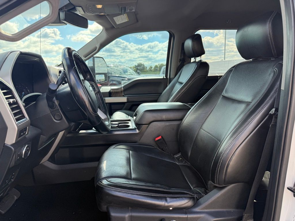 2019 Ford F-250 Lariat photo 4