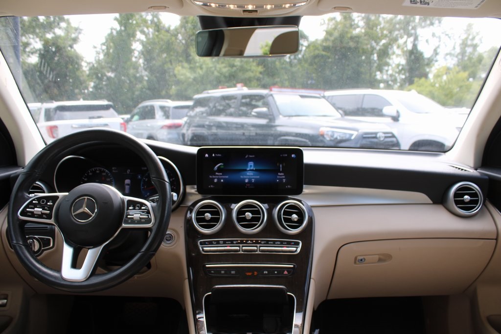 2022 Mercedes Benz GLC 300 photo 24