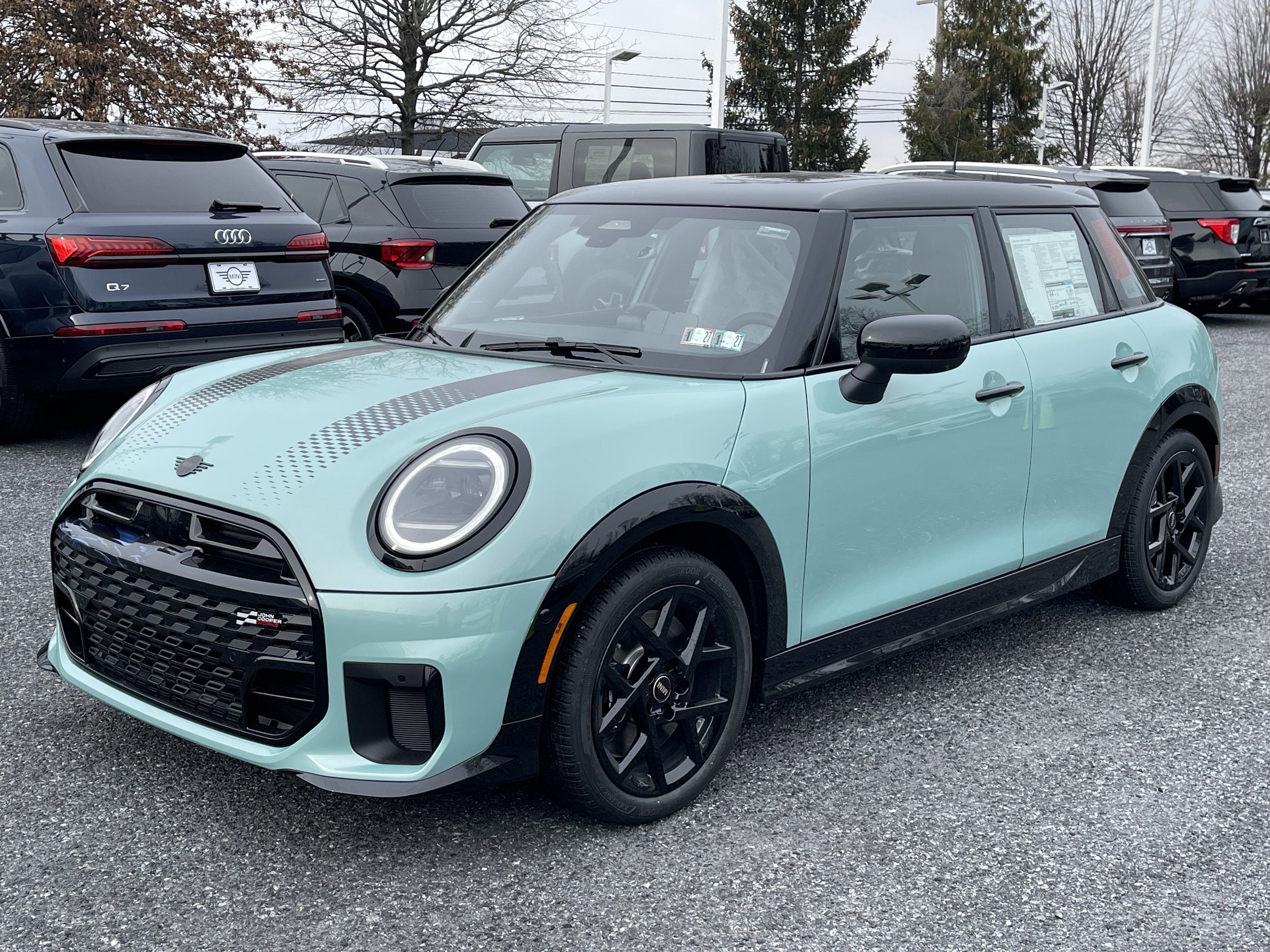 2026 MINI Hardtop 4 Door S's photo