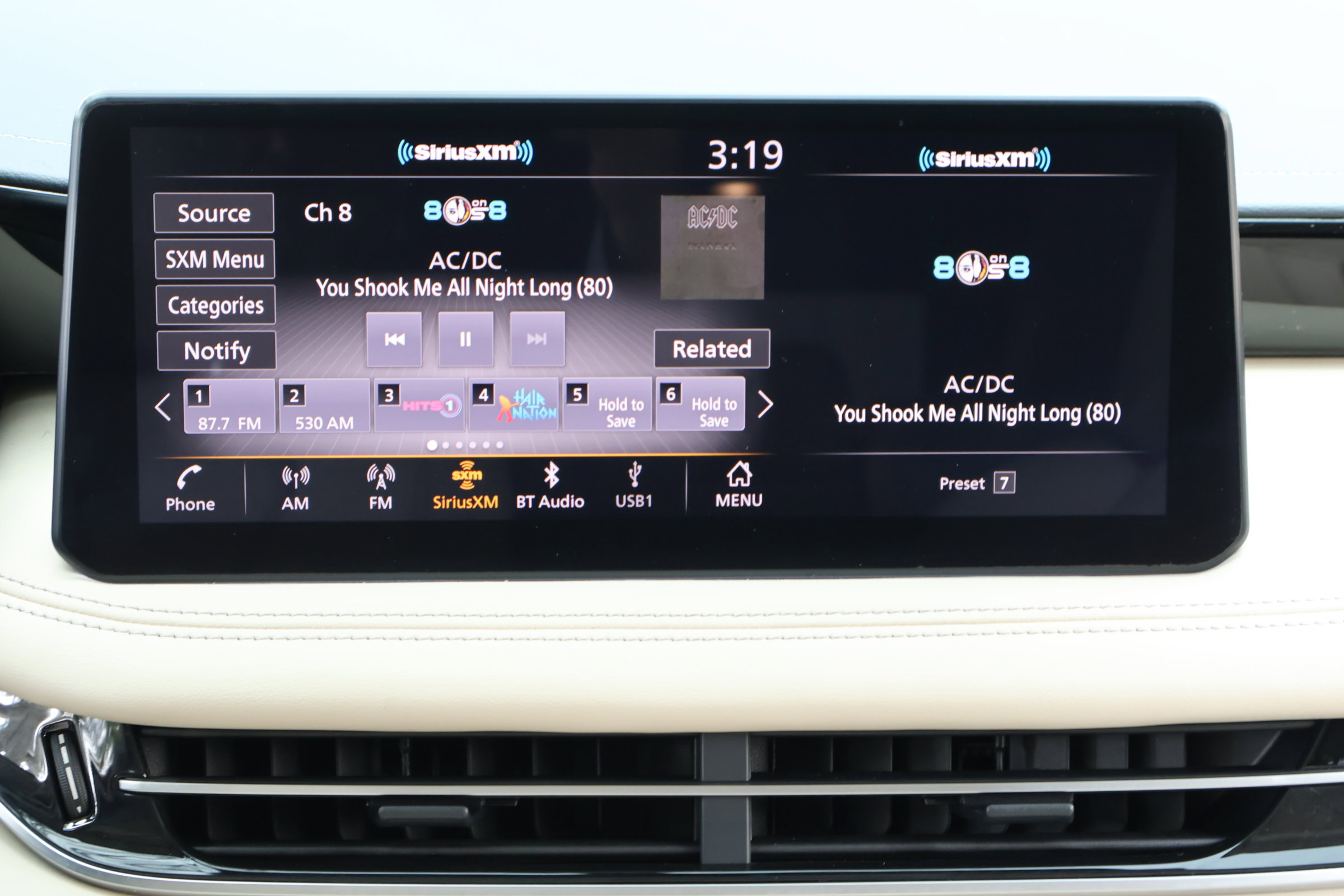 2025 Infiniti QX60 Pure photo 3