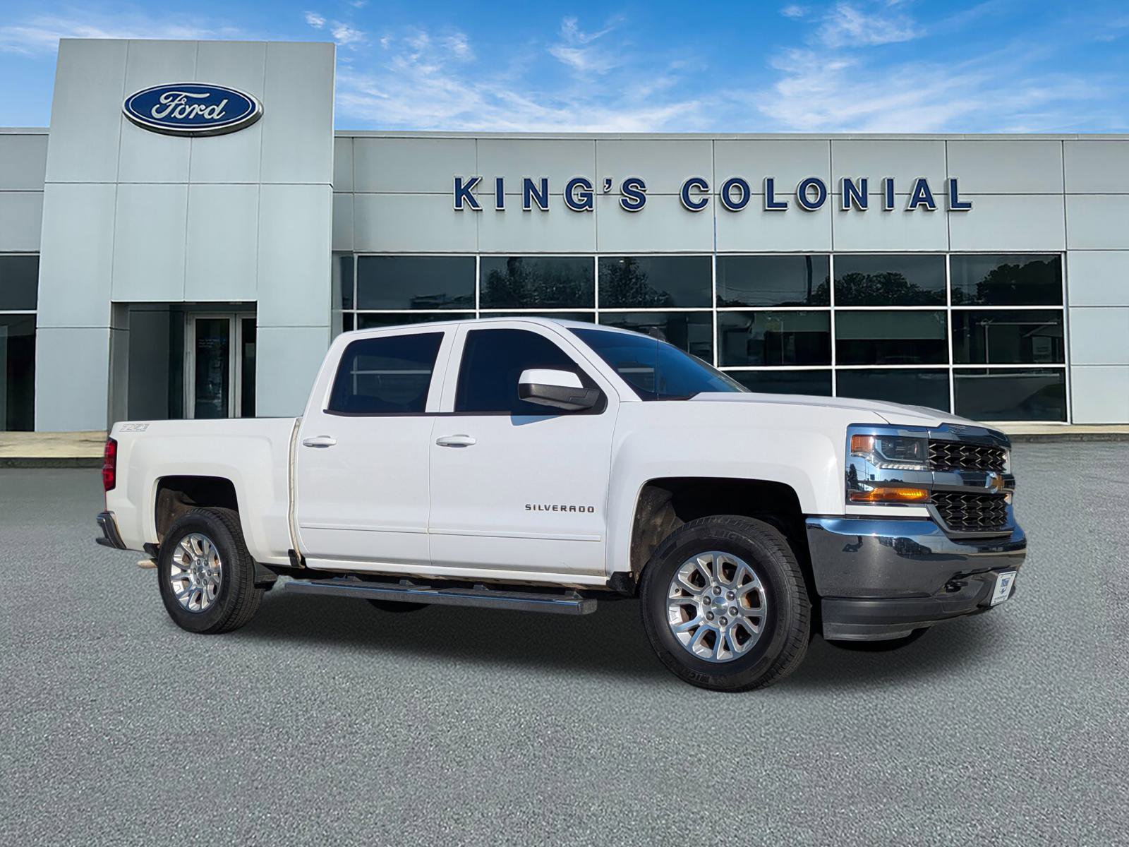 2017 Chevrolet Silverado 1500 LT's photo