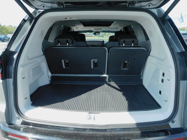 2024 Gmc Acadia Denali photo 9