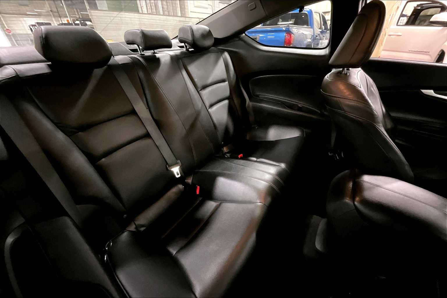 2015 Honda Accord EX-L photo 19